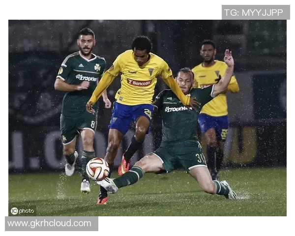 洛里昂与勒芒激战正酣比分揭晓精彩瞬间回顾