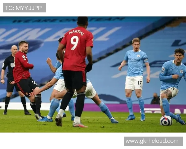 纽卡素与曼彻斯特联激战正酣谁能在英超赛场笑到最后