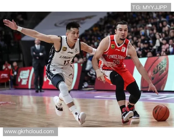 西热力江的篮球之路:从新疆少年到CBA明星的奋斗历程与成长故事 西热力江的篮球之路:从新疆少年到CBA明星的奋斗历程与成长故事